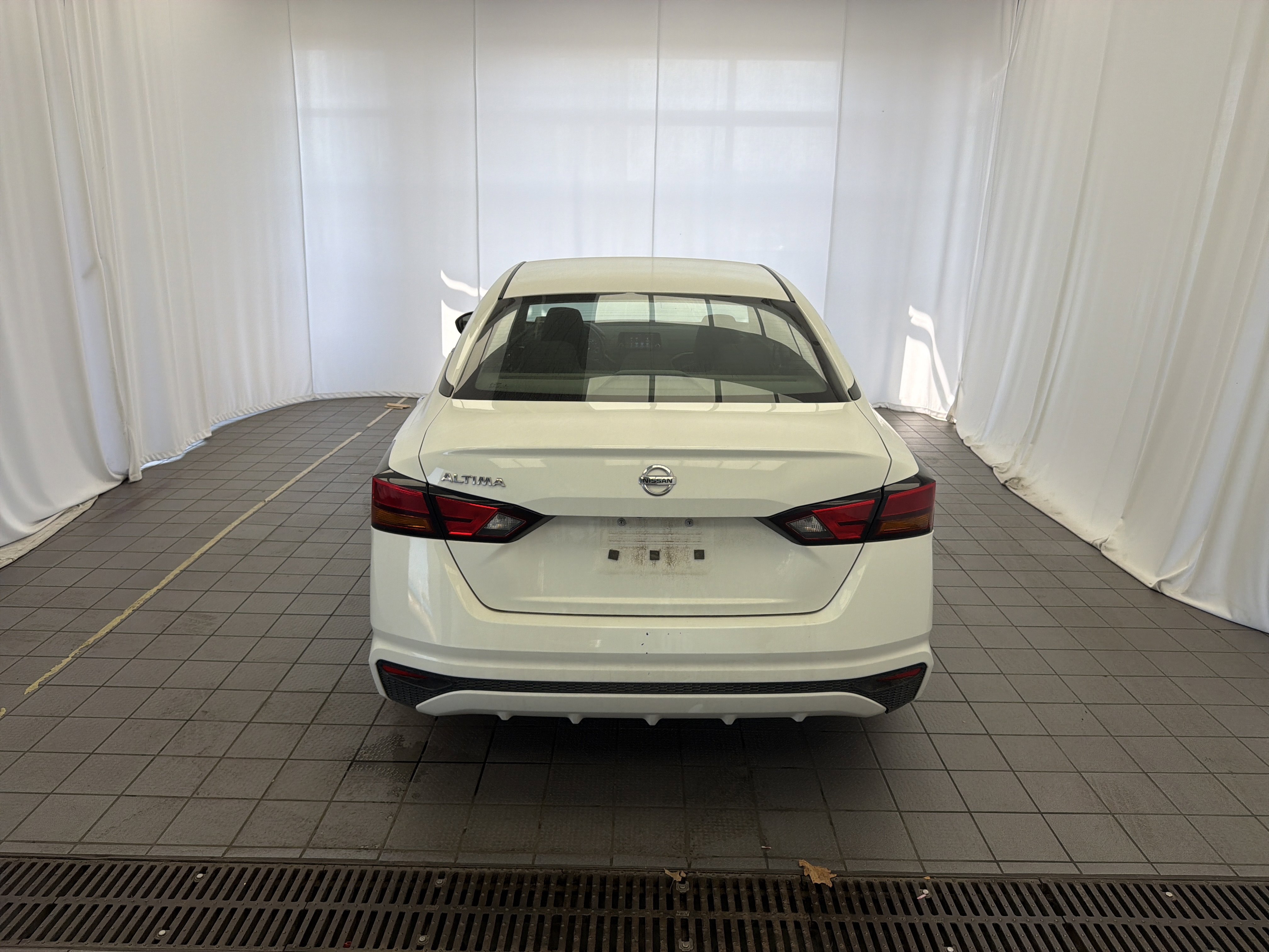 Used 2022 Nissan Altima 2.5 S image 6