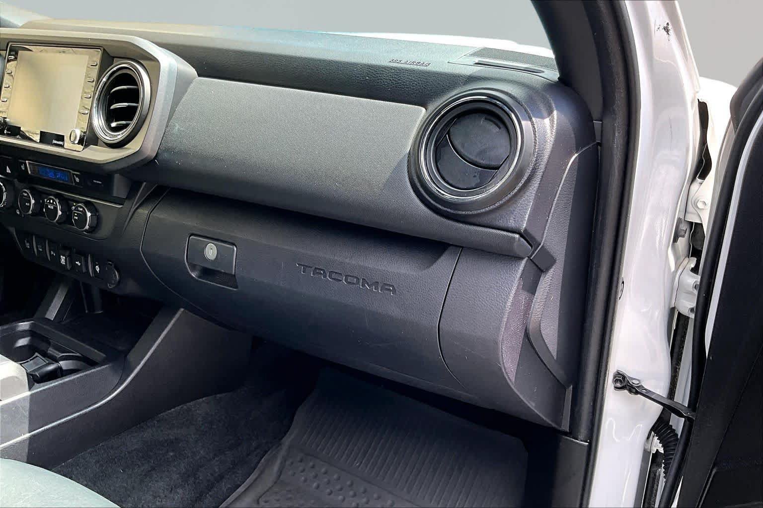 Certified 2021 Toyota Tacoma TRD Sport w/ TRD Premium Sport Package AWD/4WD image 19