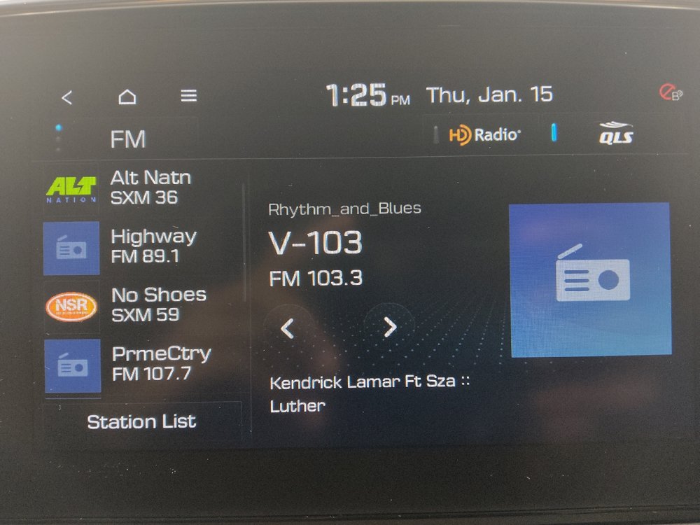 Used 2020 Hyundai Santa Fe Limited FWD image 25