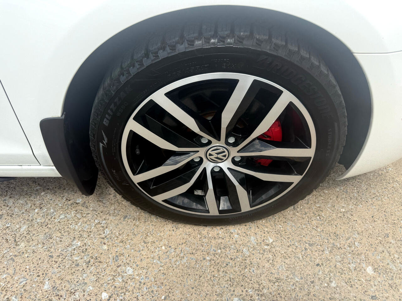 Used 2014 Volkswagen GTI Driver's Edition image 13