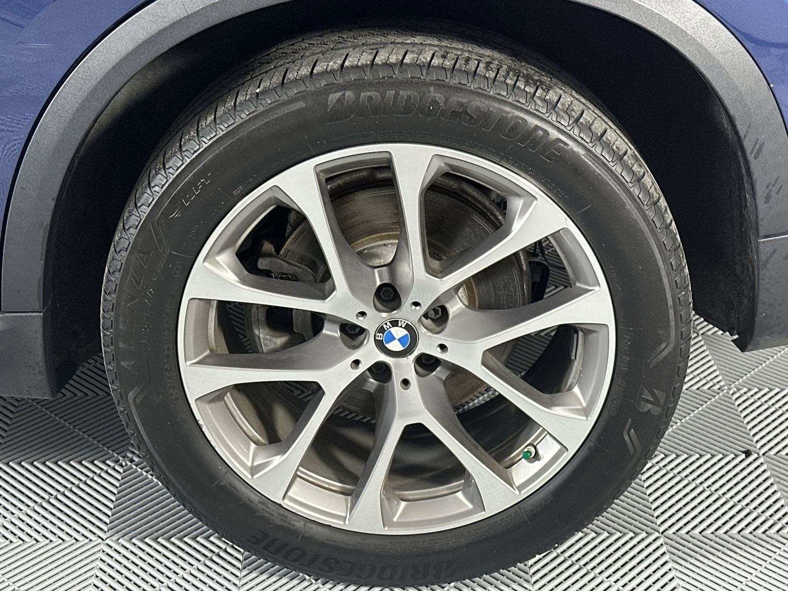 Used 2019 BMW X5 xDrive40i w/ Convenience Package AWD/4WD image 10