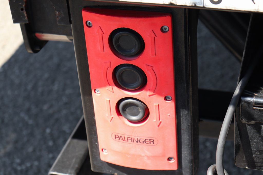 Used 2021 Ford F550 2WD Crew Cab Super Duty image 16