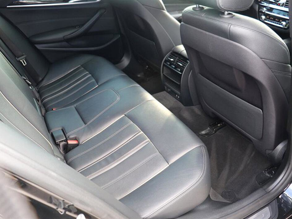 Used 2020 BMW 530i image 13