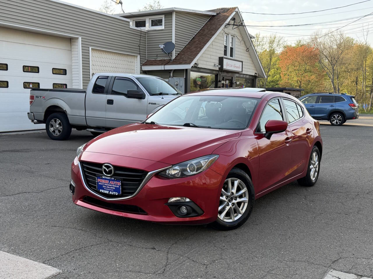 Used 2016 MAZDA MAZDA3 i Grand Touring FWD image 2