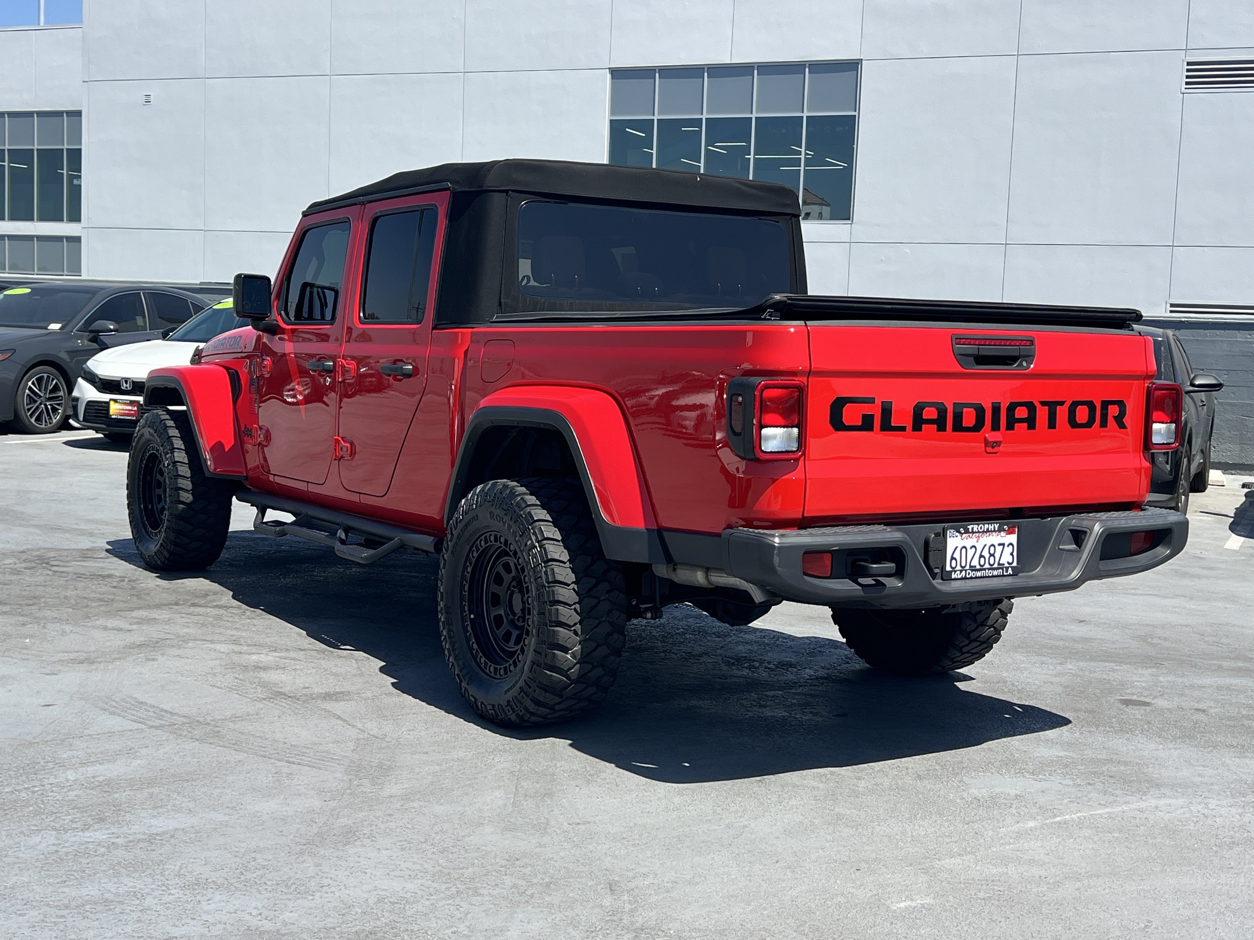 Used 2024 Jeep Gladiator Sport AWD/4WD image 4