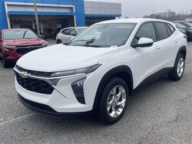 New 2026 Chevrolet Trax LS w/ LS Convenience Package image 6