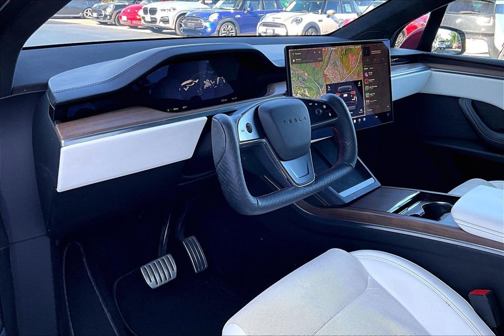 Used 2023 Tesla Model X AWD/4WD image 12
