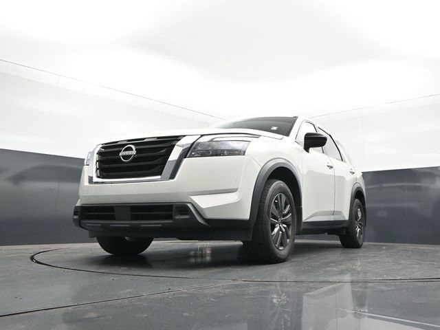 Used 2023 Nissan Pathfinder S FWD image 26