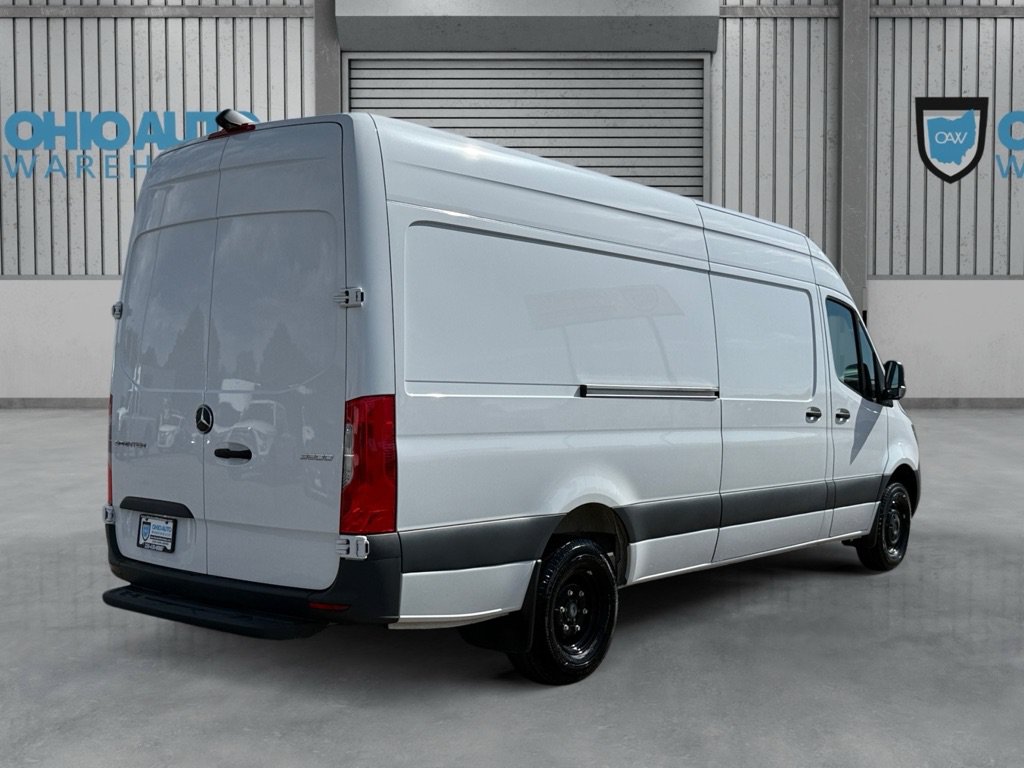 Used 2024 Mercedes-Benz Sprinter 3500 image 8