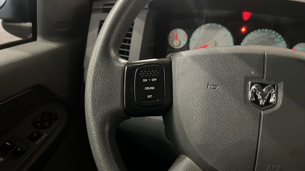 Used 2007 Dodge Ram 1500 Truck ST w/ SXT Group image 27