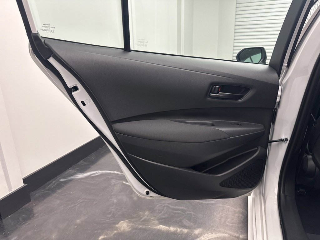Used 2023 Toyota Corolla LE image 14