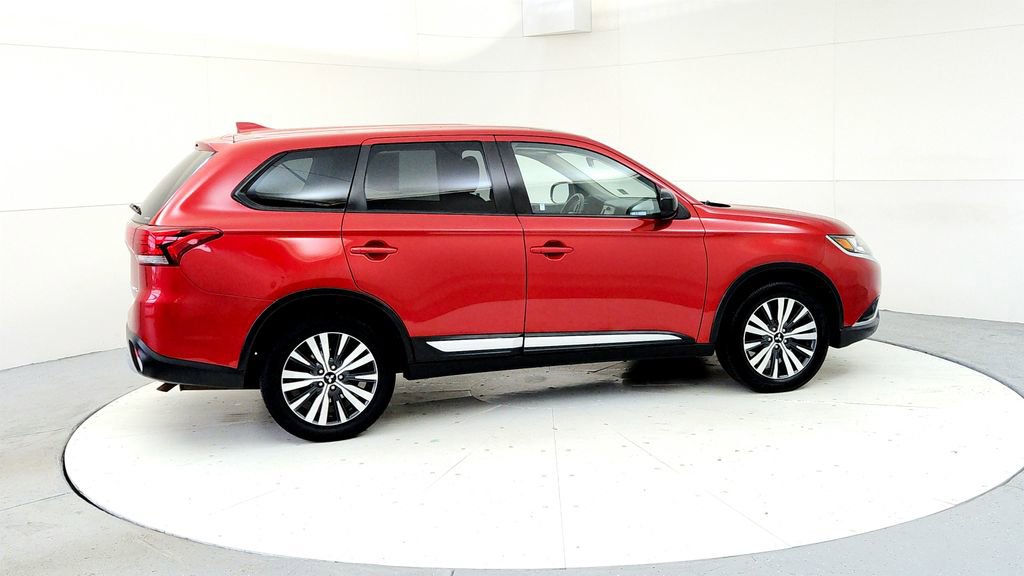 Used 2019 Mitsubishi Outlander ES AWD/4WD image 6