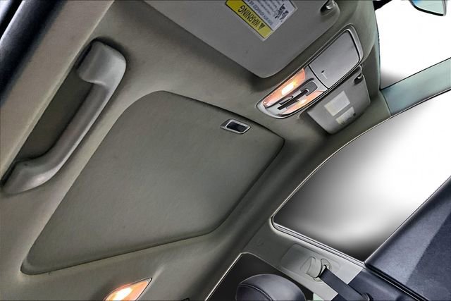 Used 2017 Kia Niro Touring image 26