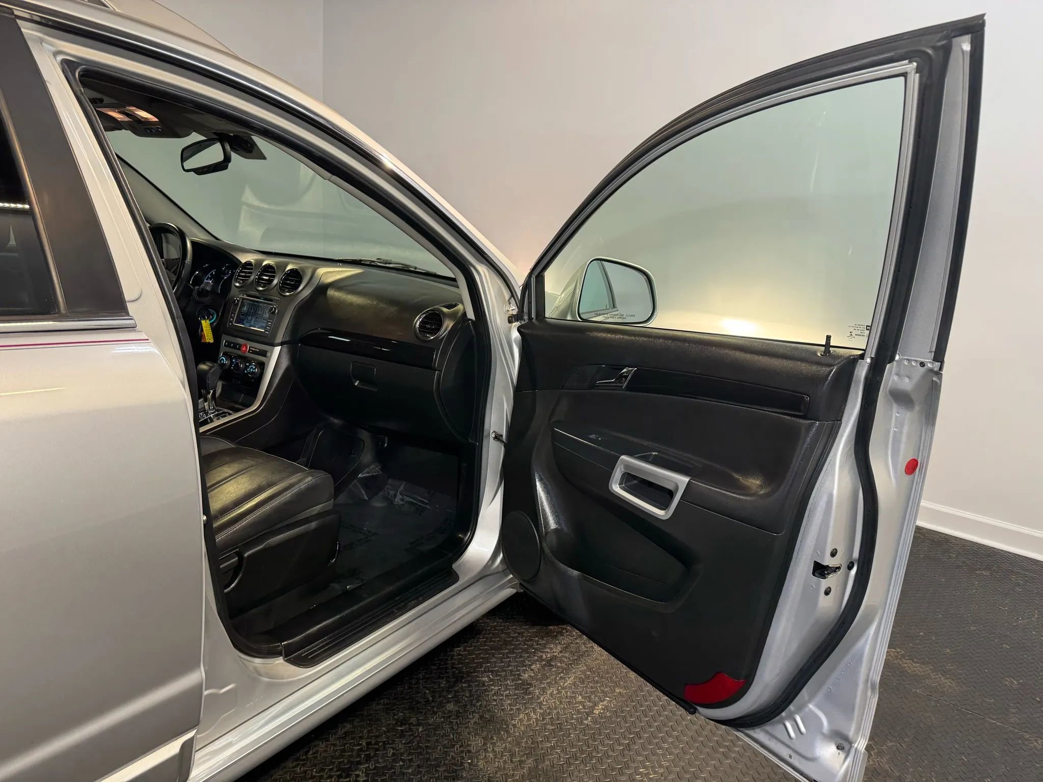 Used 2014 Chevrolet Captiva Sport LT w/ Convenience Package image 17