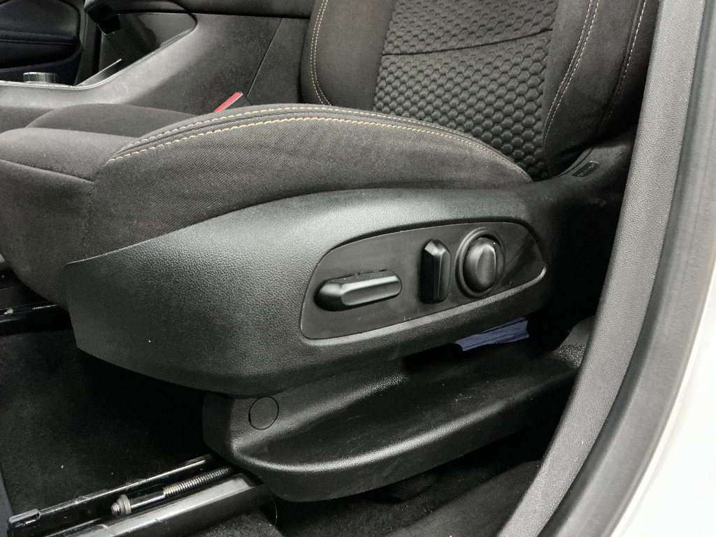 Used 2020 GMC Terrain SLE w/ Driver Convenience Package AWD/4WD image 20
