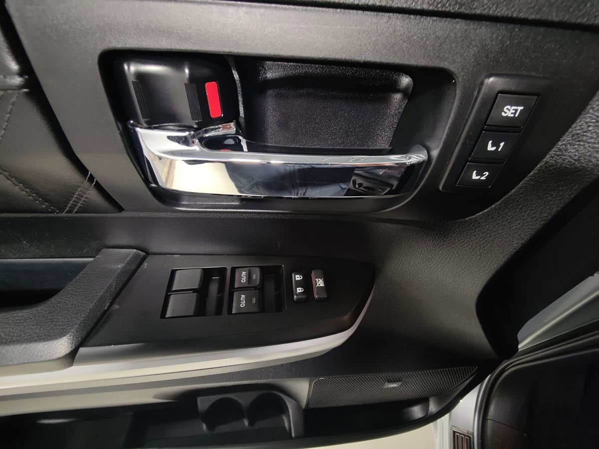 Used 2019 Toyota Tundra Platinum AWD/4WD image 23