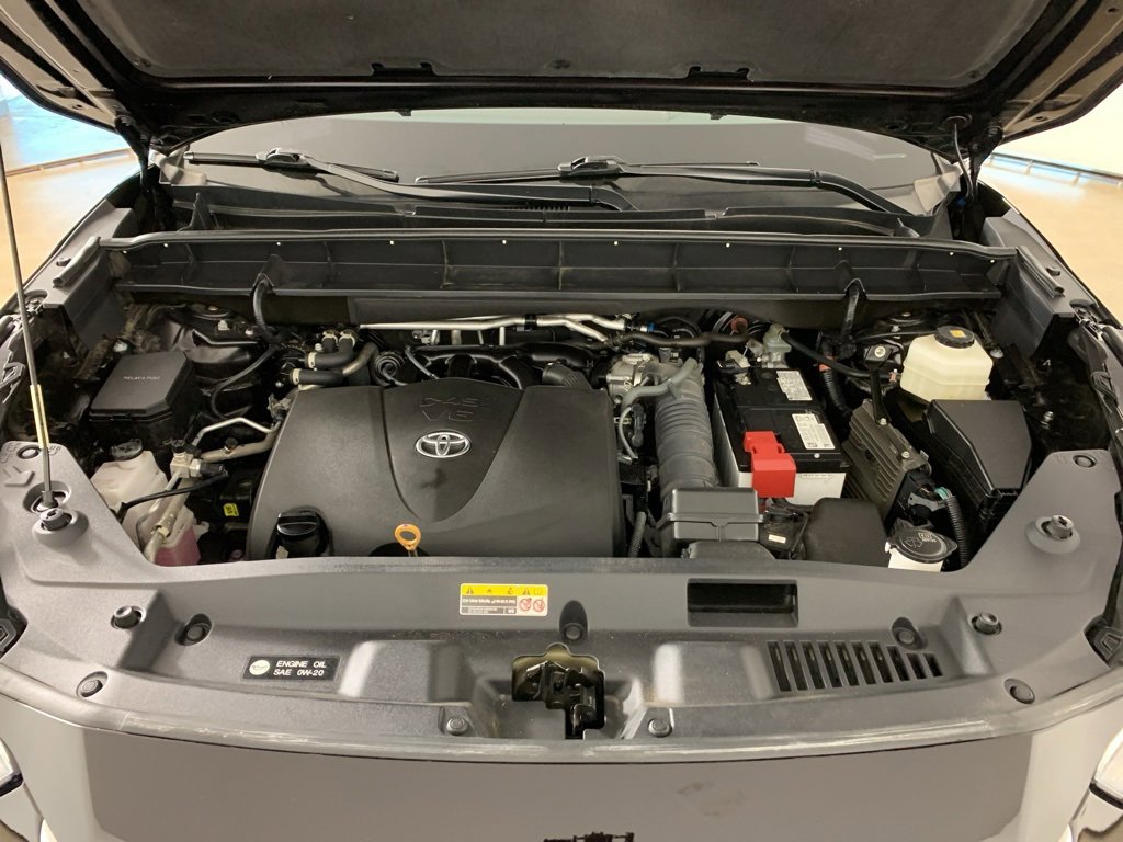 Used 2022 Toyota Highlander Limited image 46