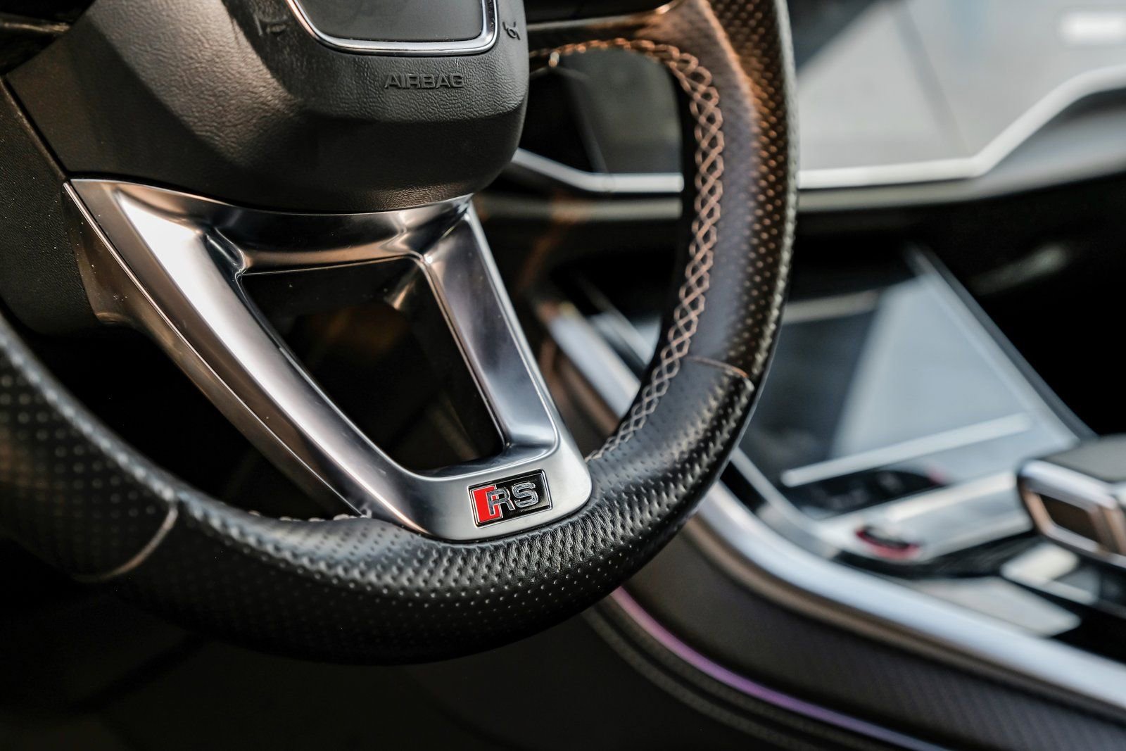 Used 2022 Audi RS Q8 4.0T image 23