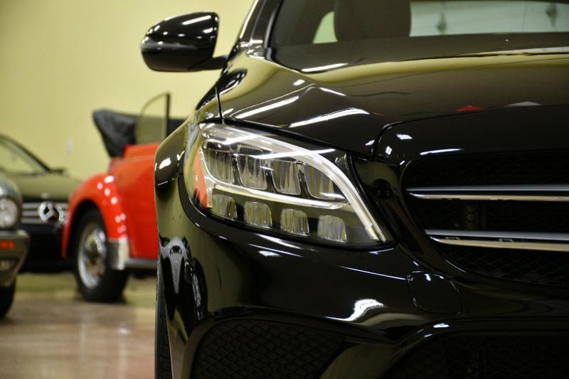 Used 2019 Mercedes-Benz C 300 4MATIC Sedan image 5