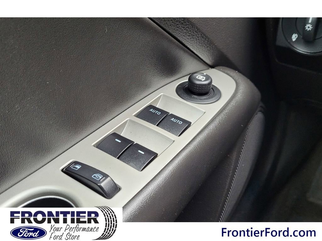 Used 2011 Ford Fusion SEL image 11