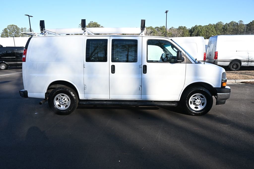 Used 2020 Chevrolet Express 2500 w/ Driver Convenience Package image 23
