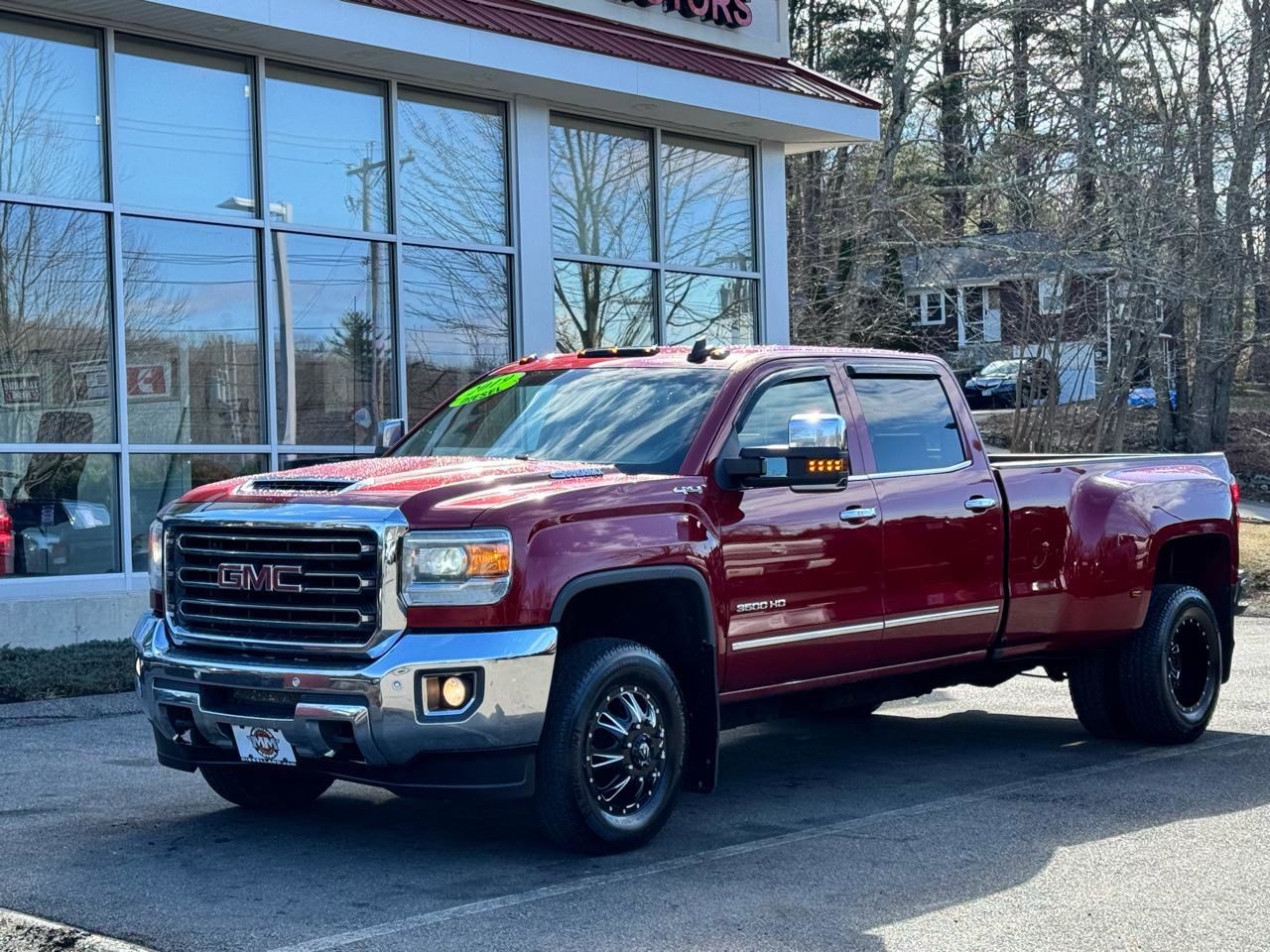 Used 2019 GMC Sierra 3500 SLT w/ Duramax Plus Package image 2