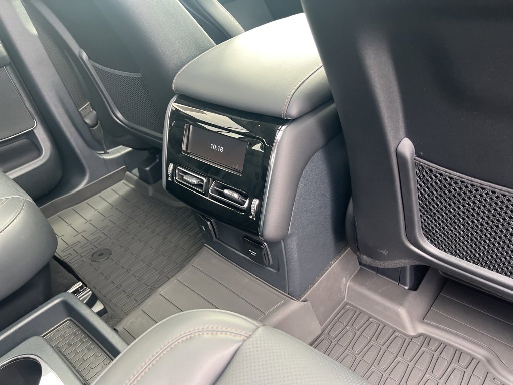 New 2025 Lincoln Aviator AWD w/ Jet Appearance Package image 22