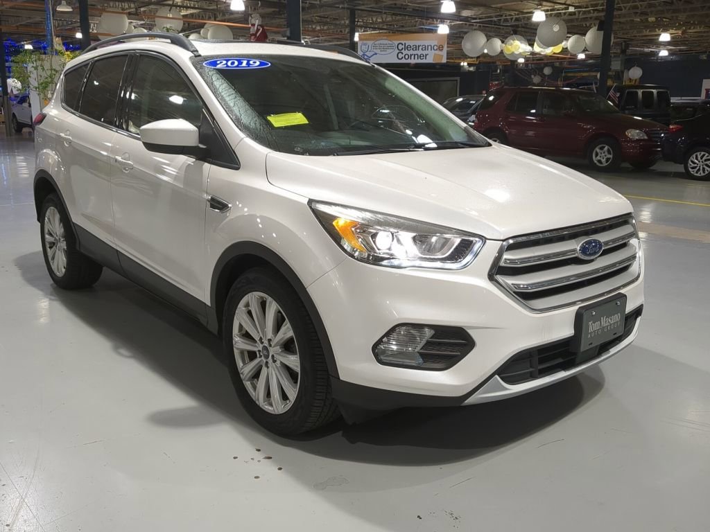 Used 2019 Ford Escape SEL image 4