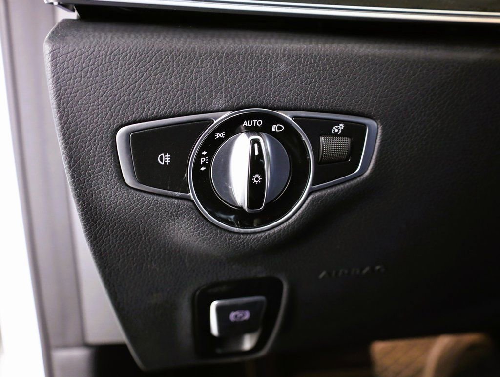 Certified 2022 Mercedes-Benz E 450 4MATIC Sedan image 9