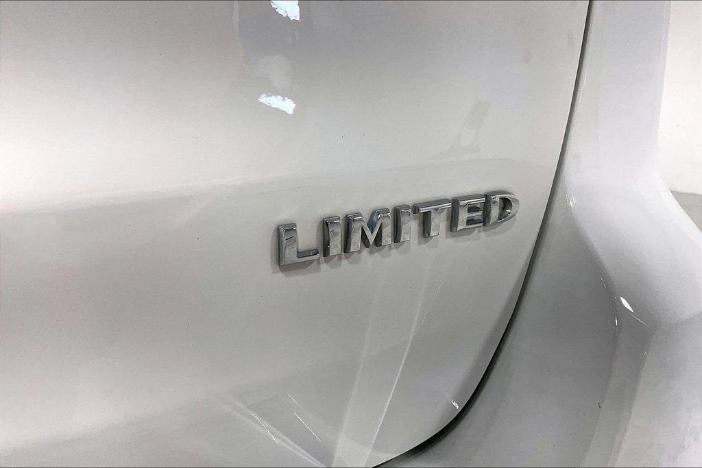 Used 2021 Jeep Grand Cherokee Limited AWD/4WD image 38