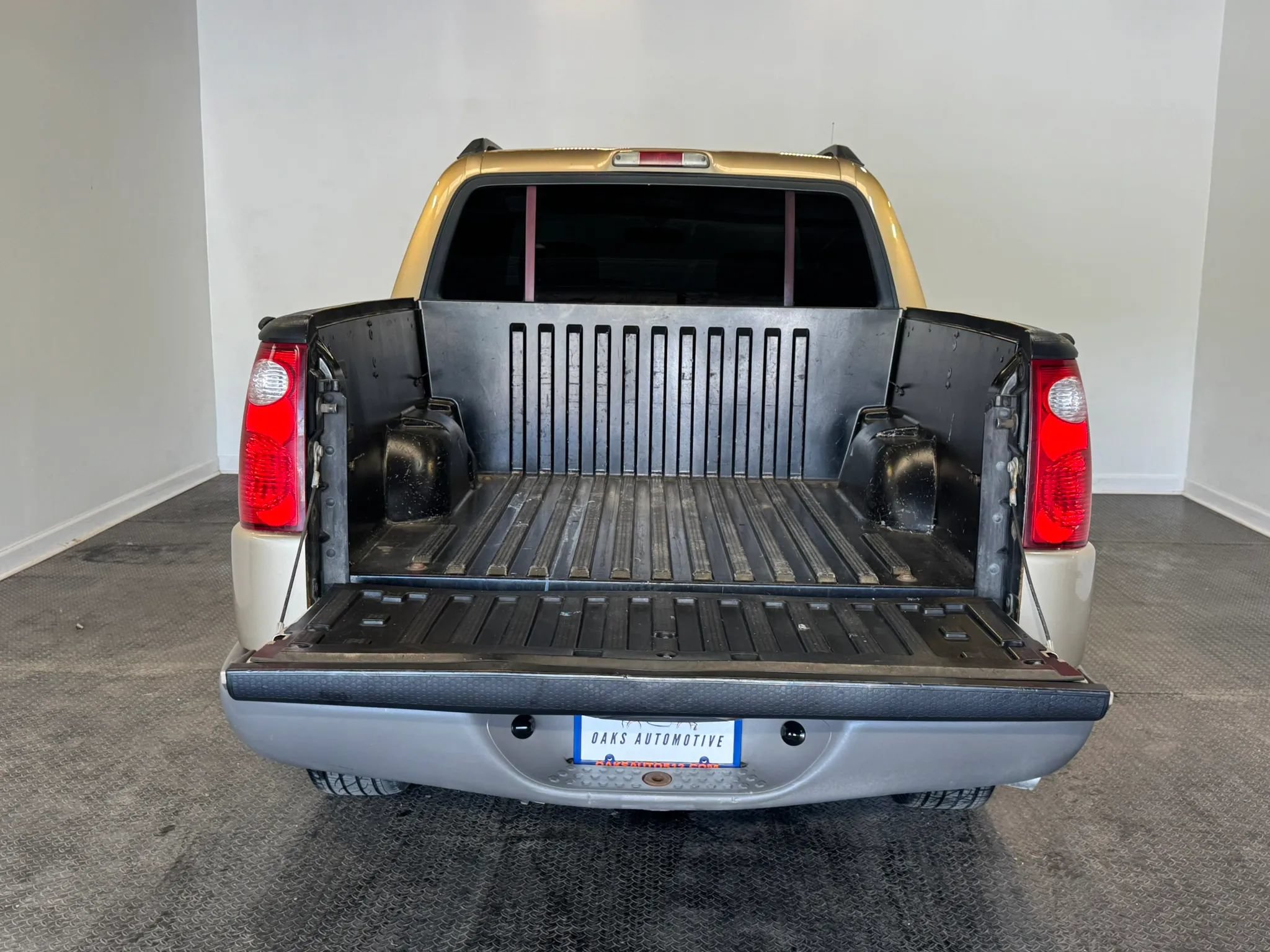 Used 2002 Ford Explorer Sport Trac 4x4 image 30