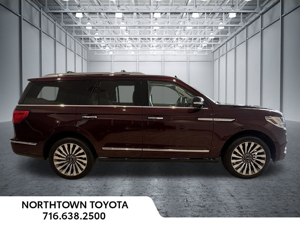 Used 2019 Lincoln Navigator Reserve w/ Cargo Package AWD/4WD image 5