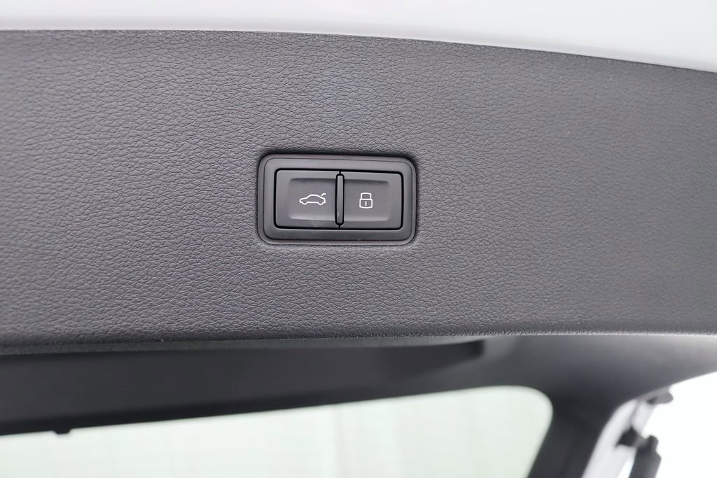 Used 2026 Audi RS Q8 performance image 42