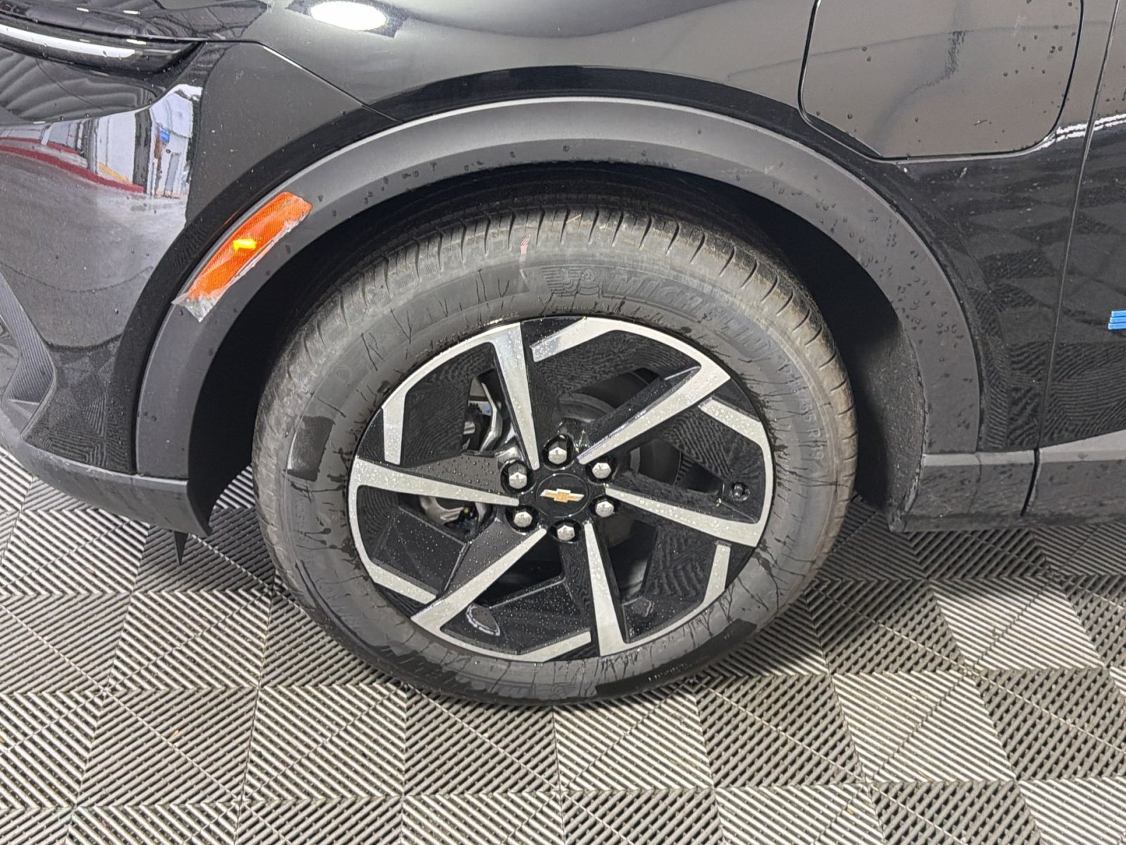 New 2026 Chevrolet Equinox EV LT AWD/4WD image 12