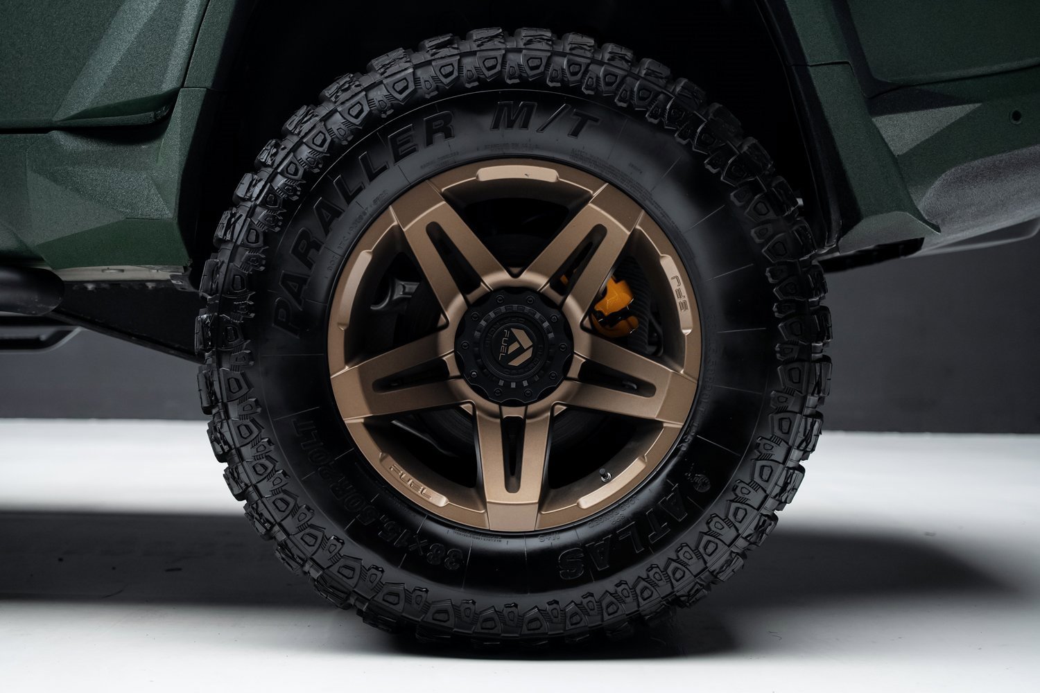 Used 2022 Rivian R1T Adventure image 21