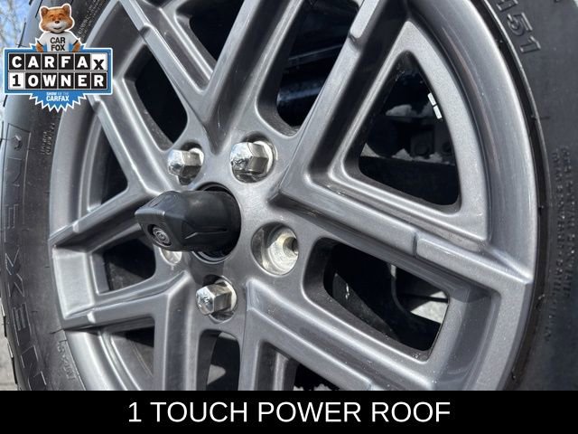 Used 2025 Jeep Wrangler Sport S image 18