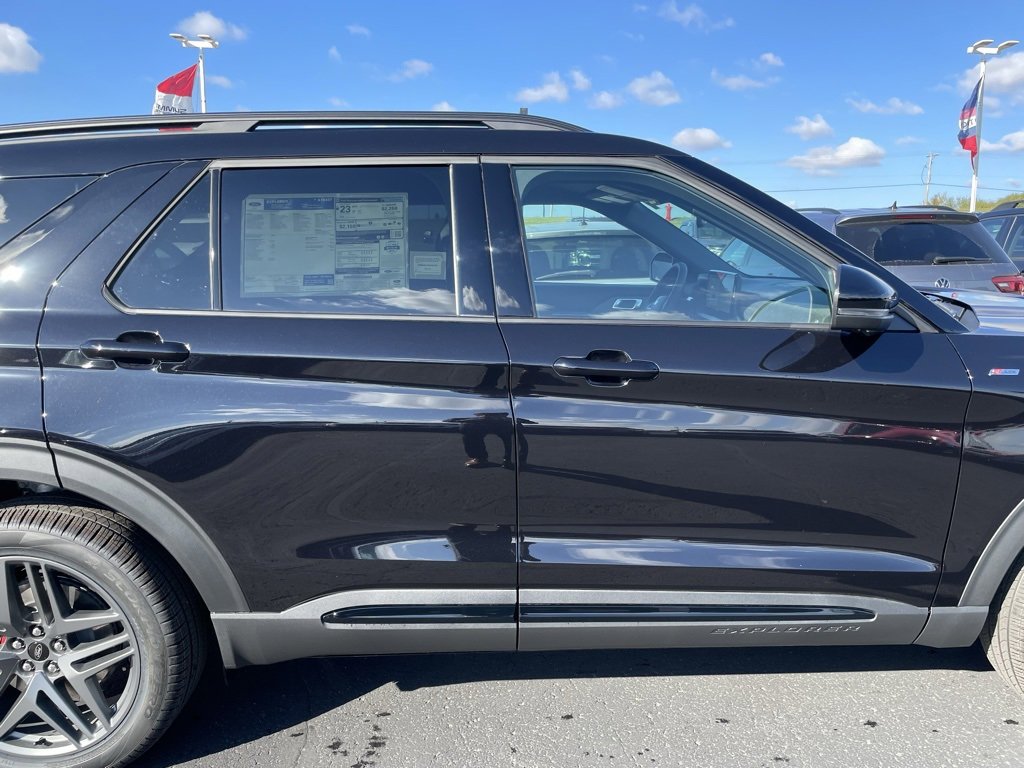 New 2026 Ford Explorer ST-Line w/ ST-Line Street Pack image 41