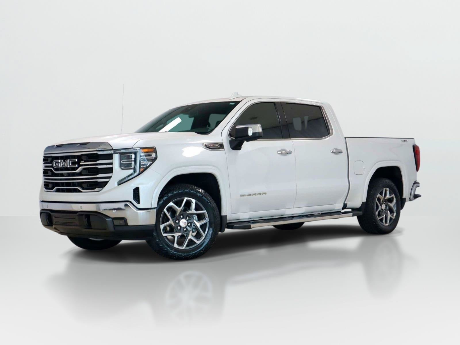 Used 2022 GMC Sierra 1500 SLT w/ SLT Premium Plus Package
