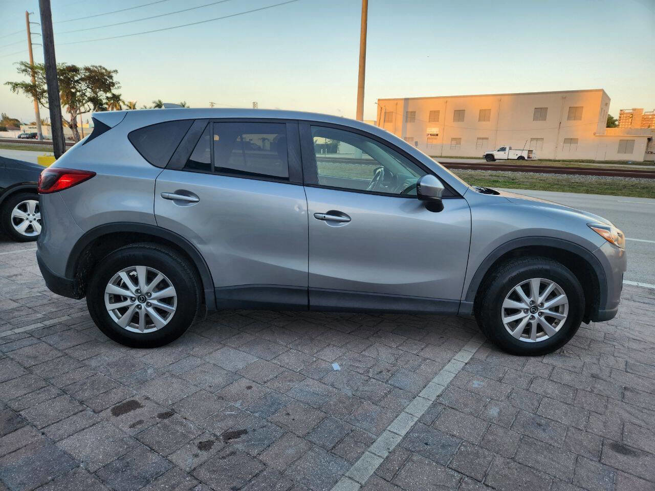 Used 2015 MAZDA CX-5 Touring image 8