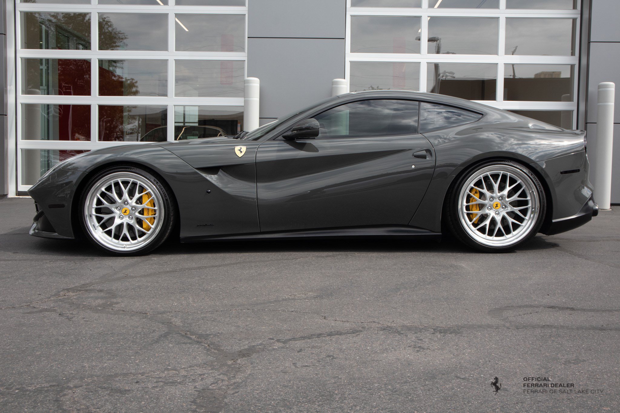 Used 2014 Ferrari F12 Berlinetta RWD image 2