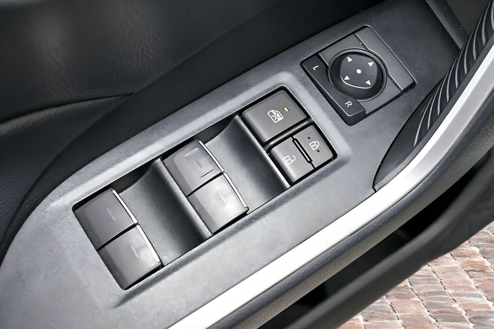 Used 2024 Toyota RAV4 XLE w/ Convenience Package image 24