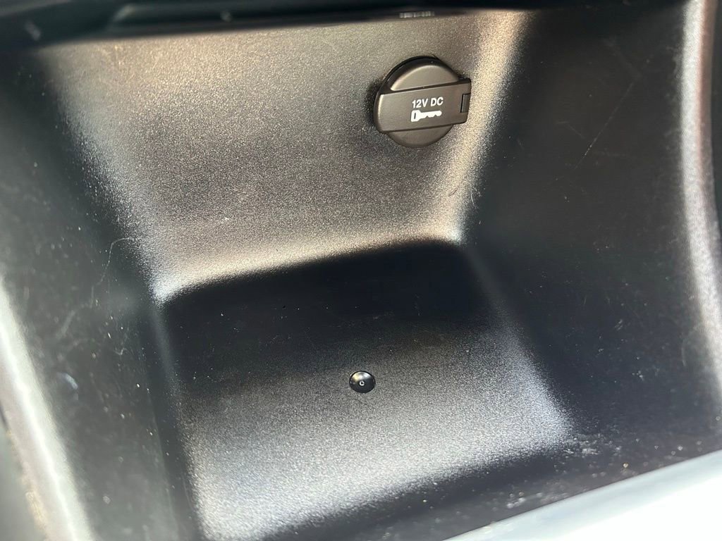 Used 2012 Chrysler 200 Touring FWD image 15