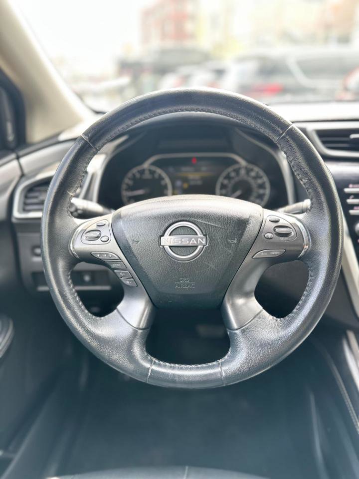Used 2023 Nissan Murano SV FWD image 12