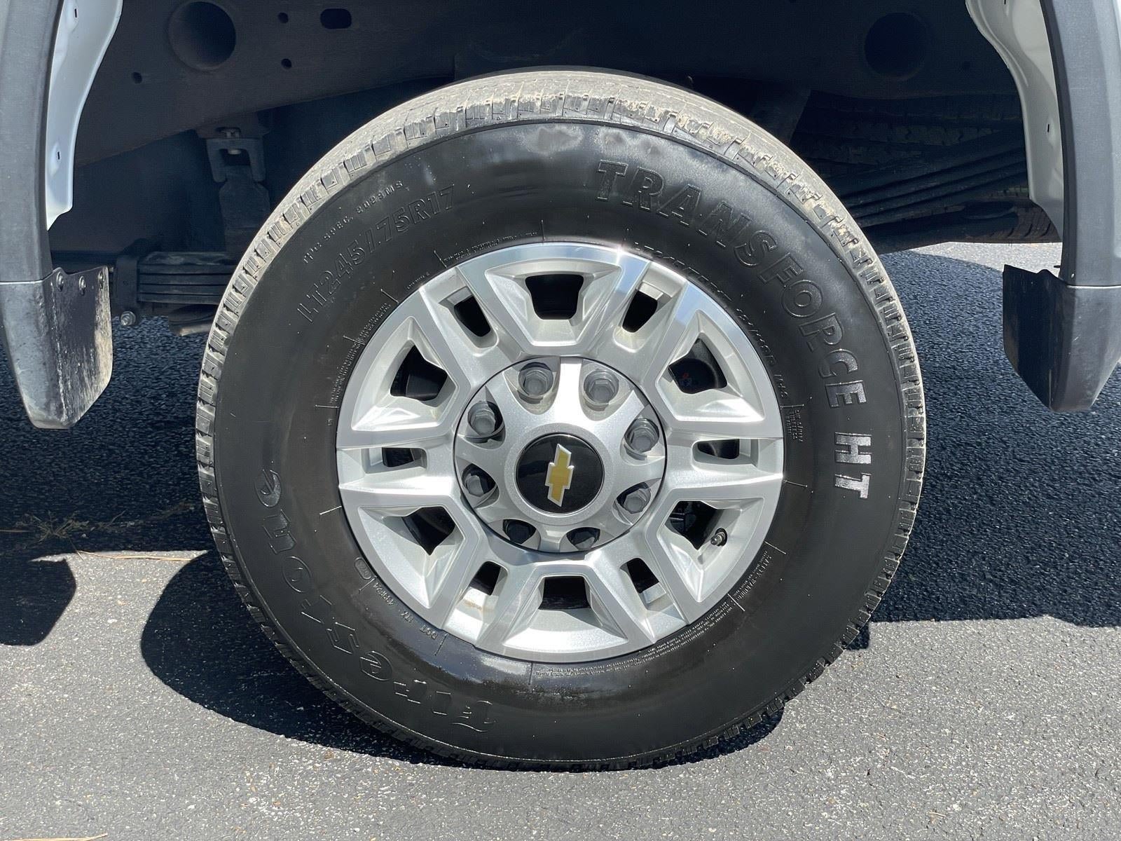 Used 2024 Chevrolet Silverado 2500 LT AWD/4WD image 55
