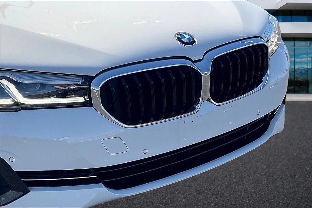 Used 2023 BMW 540i xDrive w/ Convenience Package AWD/4WD image 32