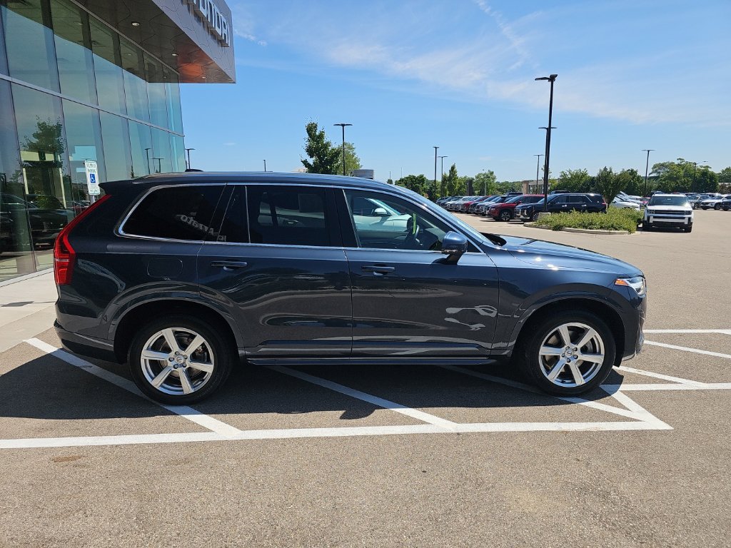 Used 2022 Volvo XC90 T5 Momentum AWD/4WD image 6