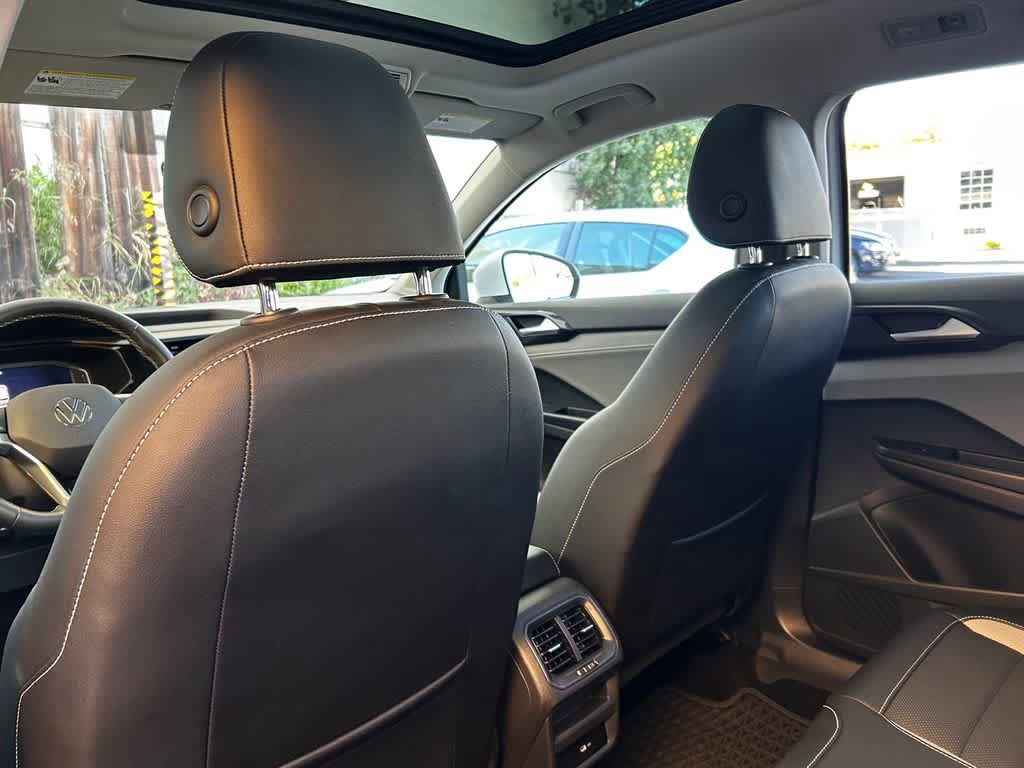 Used 2022 Volkswagen Taos SEL w/ Panoramic Sunroof Package AWD/4WD image 13