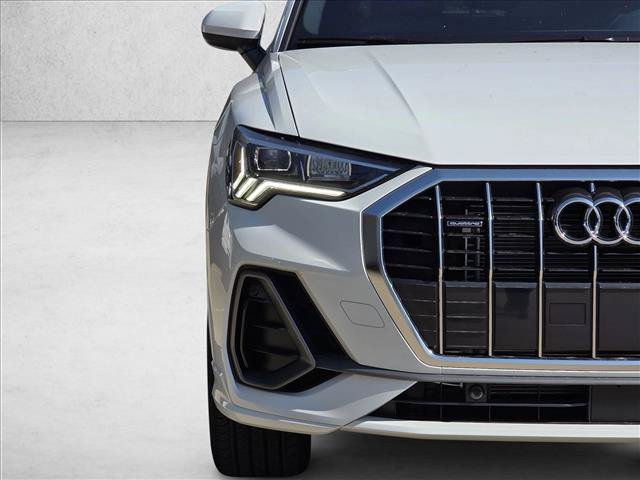 Certified 2025 Audi Q3 2.0T Premium w/ Convenience Package AWD/4WD image 10
