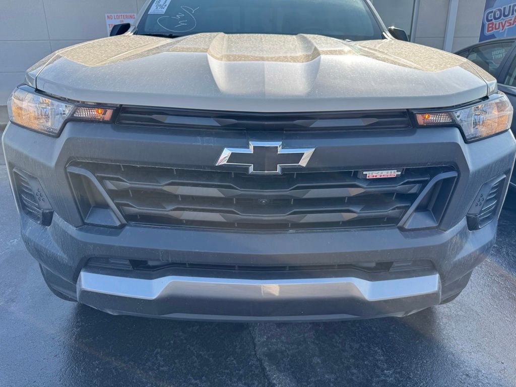 Used 2024 Chevrolet Colorado Trail Boss w/ Technology Package image 7