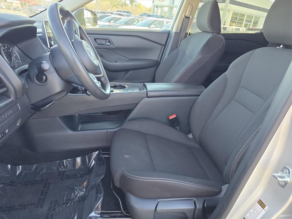 Used 2024 Nissan Rogue S image 20